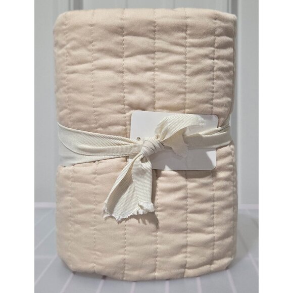 Threshold Washed Cotton Sateen Quilted Khaki Beige Pillow Sham 20" x 36" NWOT - Picture 2 of 8